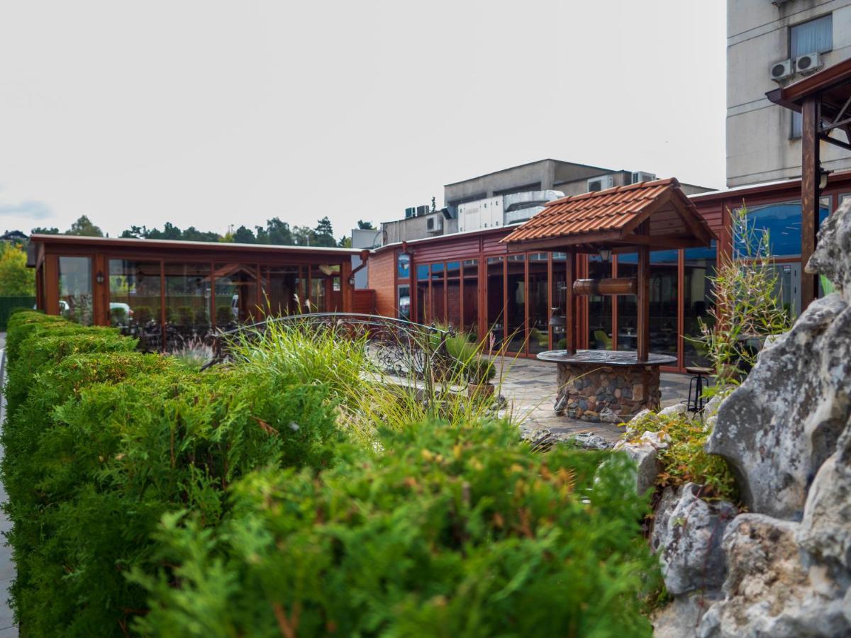 Hotel Elit Pernik Luaran gambar