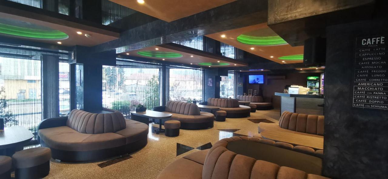 Hotel Elit Pernik Luaran gambar