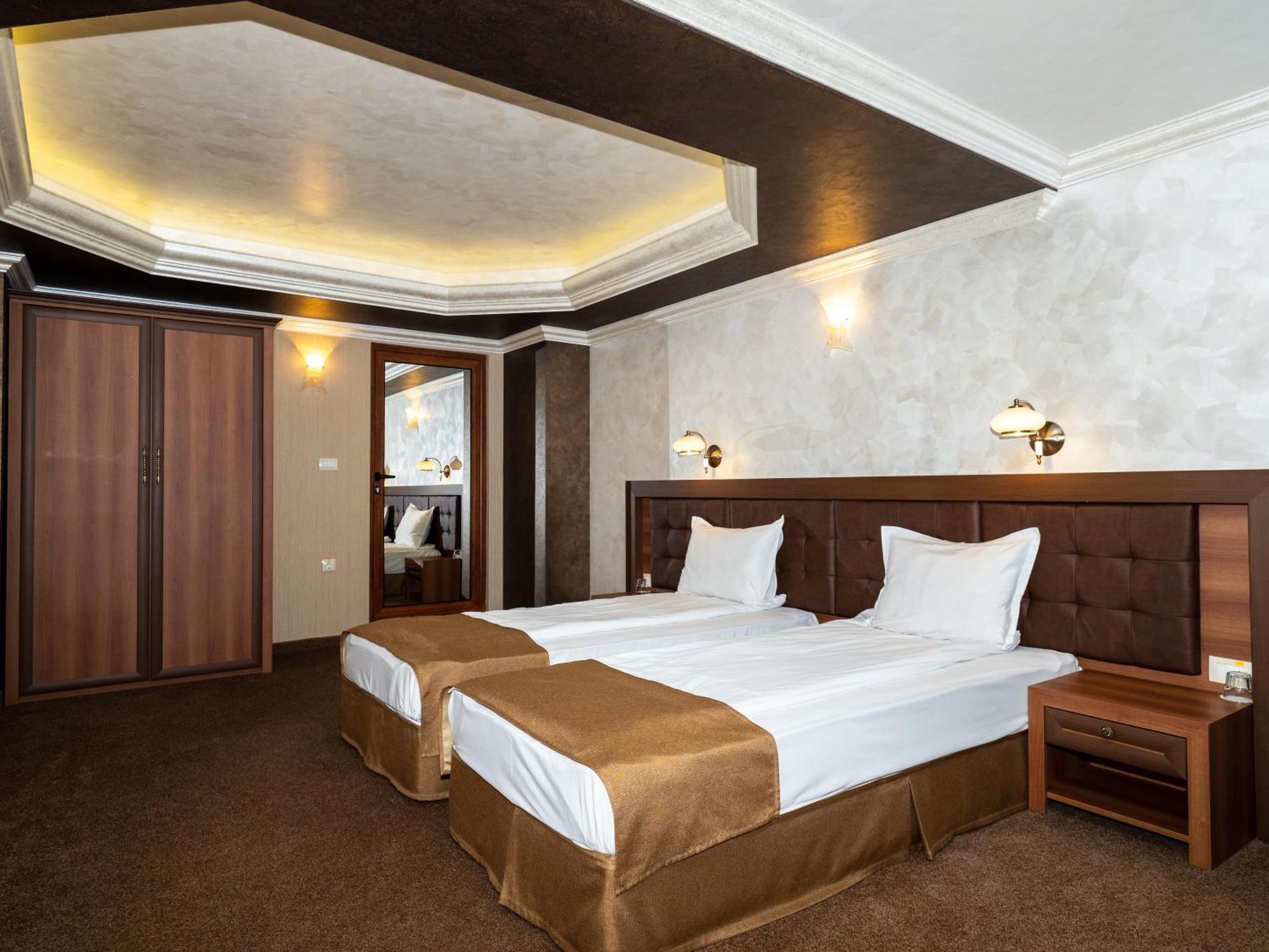Hotel Elit Pernik Luaran gambar