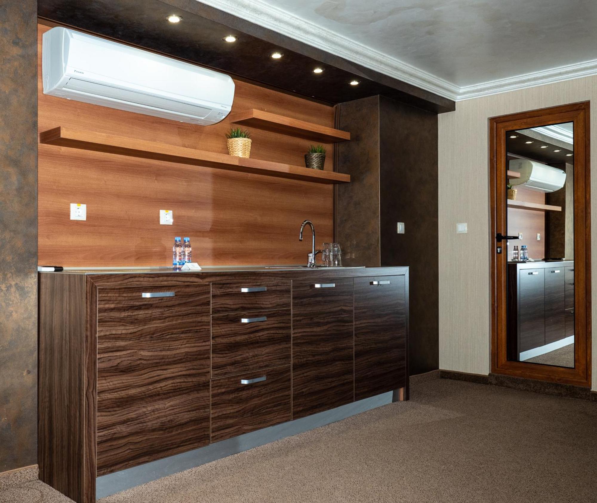 Hotel Elit Pernik Luaran gambar