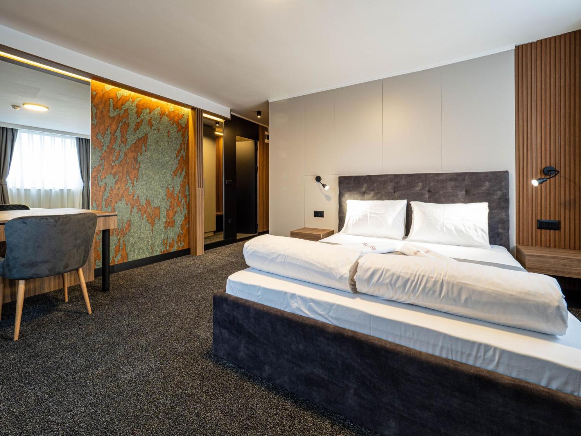 Hotel Elit Pernik Luaran gambar