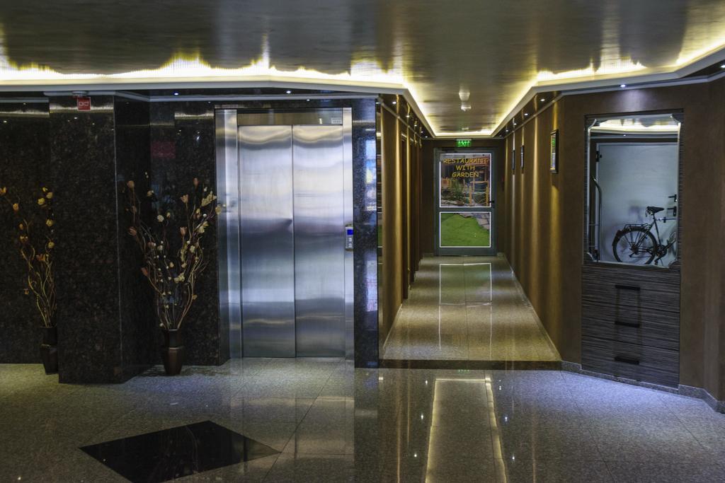 Hotel Elit Pernik Luaran gambar